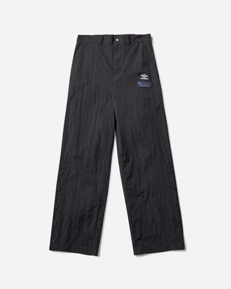 Umbro Antique Nylon Pants Carbon Black