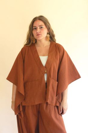 Kalalou Winged-Sleeve Kimono W Front Pockets And Button - Cinnamon