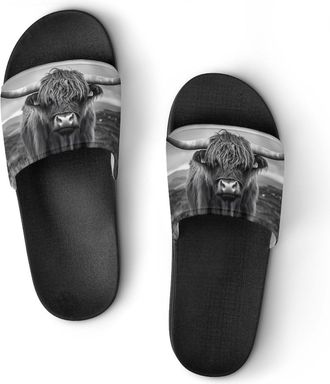 Generic Highland Cow Shower Shoes Slipper for Women Men Beach Slippers Quick Drying Non Slip Open-Toe Sandals