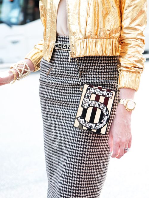 The 6 Ways To Wear Gold During The Day | Stylight