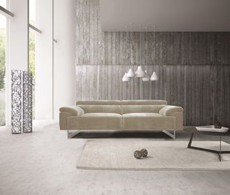 Egoitaliano 2,5-Sitzer »Malika, Designsofa mit hohem Sitzkomfort, edel und bequem« inkl. Kopfteilverstellung und chromfarbenen Metallfüssen