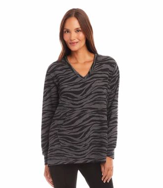 Karen Kane Ayla Animal Print Long Sleeve V-Neck Sweatshirt In Black Dark Gray