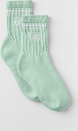 Alo | Half-Crew Throwback Socks in Spearmint/White Green, Size: Large