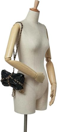 Chanel Hobo Bags - 2012 Quilted Calfskin Midnight Swim Baluchon Bag - Gr. unisize - in Schwarz - für Damen