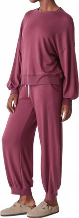 Electric & Rose Balloon Barrel Leg Sweatpant In Merlot