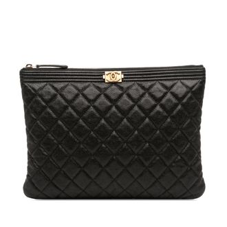 Chanel Tweedekans Medium Gequilt Caviar Boy O Case Clutch