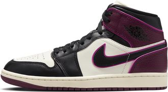 Nike Jordan Womens Air Jordan 1 Mid SE Shoes in White | FQ7818-101