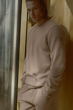 Alo | Waffle Lounge Long Sleeve Crew Sweatshirt in Gravel Beige, Size: Medium