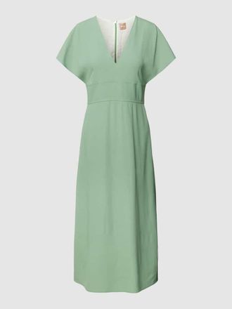 HUGO BOSS Midikleid mit V-Ausschnitt Modell Dawinga in Mint, Gr&ouml;&szlig;e 40