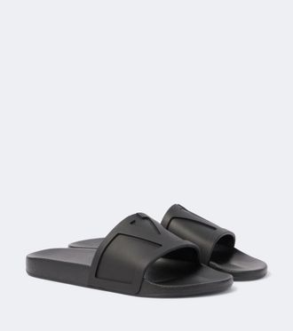 Valentino Garavani VLogo slides