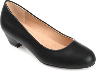 Journee Collection Women & apos;s Comfort Saar Narrow Width Pumps