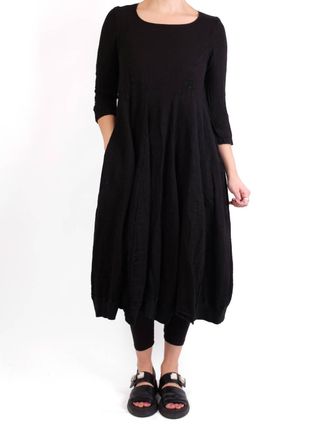Grizas Three Quarter Sleeve Midi Dress In Black Linen