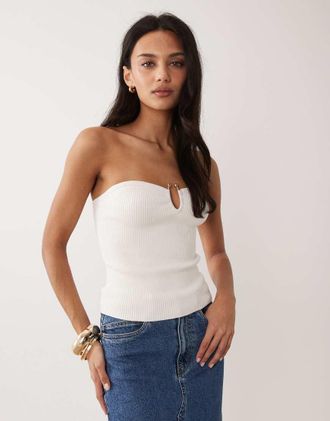 Abercrombie & Fitch Top a fascia bianco con dettagli strutturati in metallo