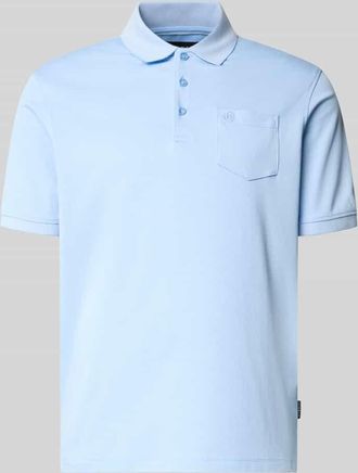 Bugatti Regular Fit Poloshirt mit Brusttasche und Label-Stitching in Hellblau, Gr&ouml;&szlig;e XXXL