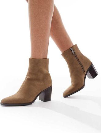 New Look Stivali con tacco largo color cammello-Neutro