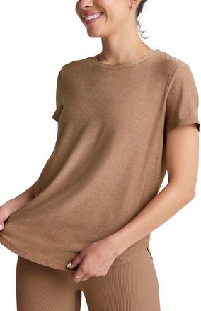 Beyond Yoga On the Down Low T-Shirt in Desert Sand Heather at Nordstrom, Size Small