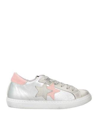 2Star Sneakers