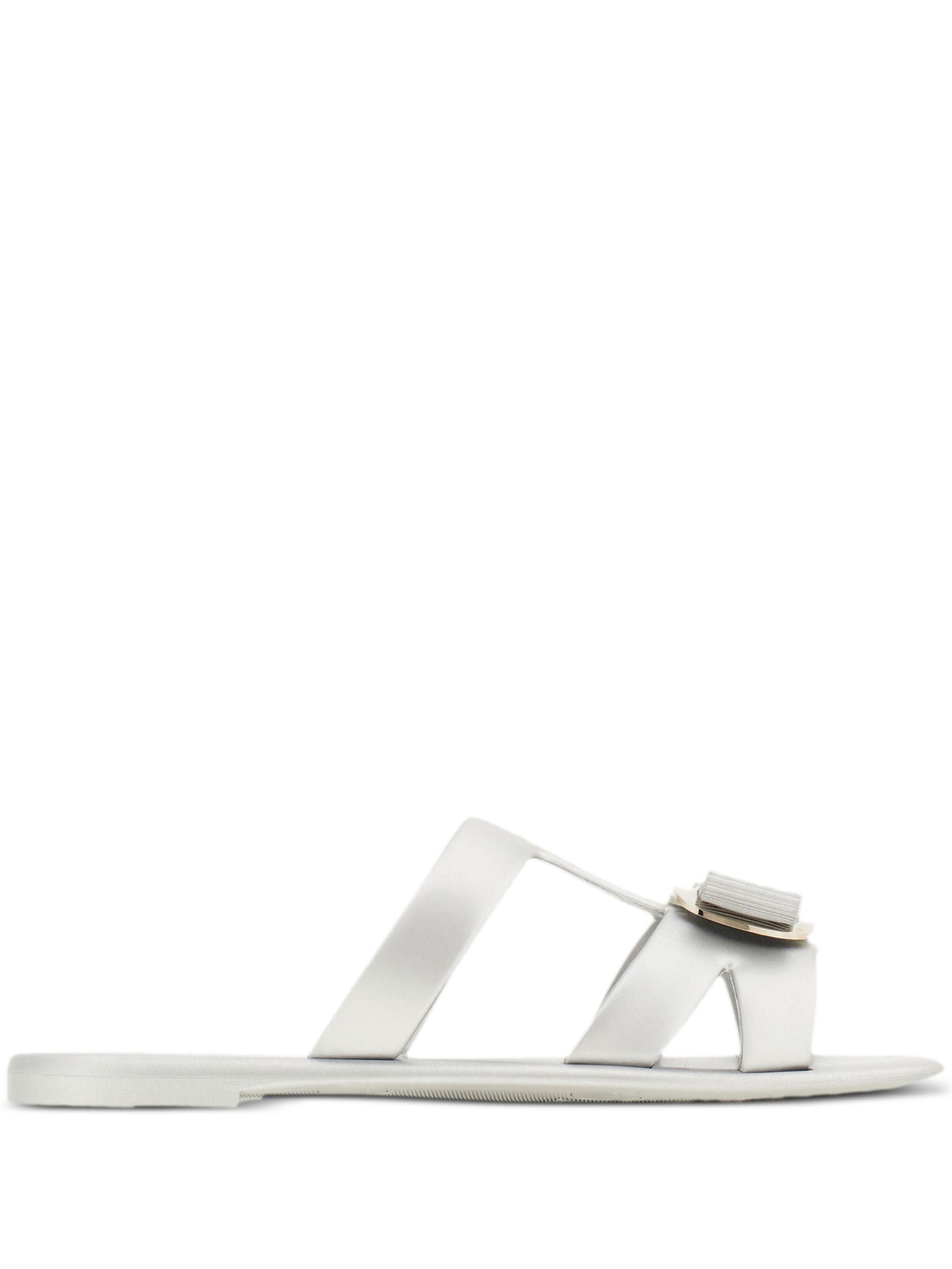 サンダル・ミュール FERRAGAMO Abibi thong sandals in smooth leather Mini bow flip flop - Women | Ferragamo