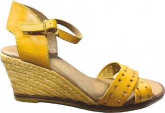 Eric Michael Womens Dakota Ankle Strap Sandals In Yellow