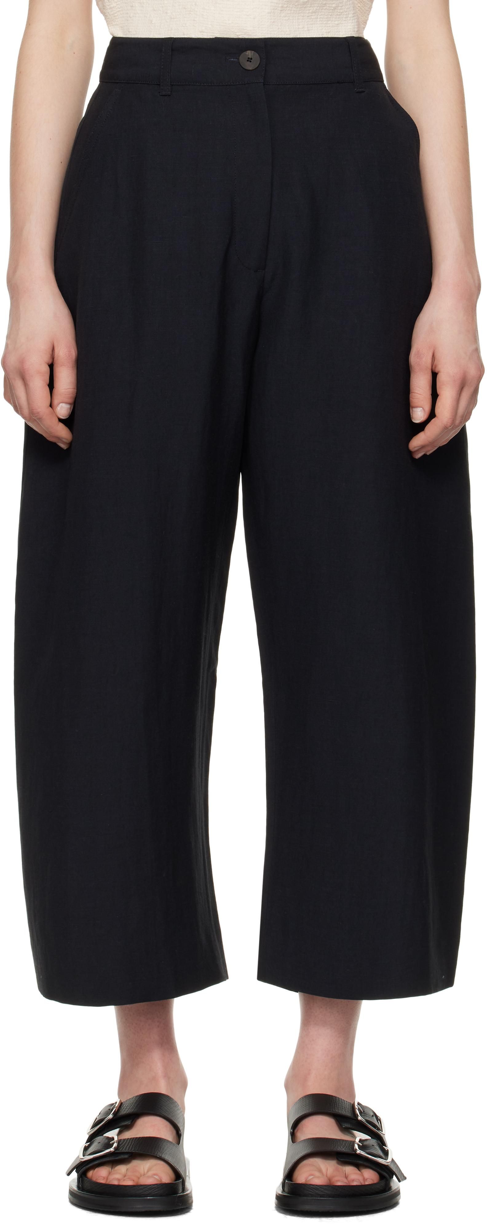 パンツ Givenchy Cocoon Silhouette Pants With Pleated Front Cocoon tailored pants in wool in - black | Givenchy US