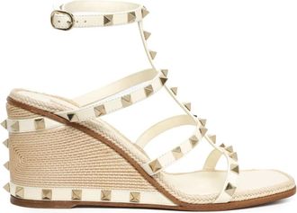 Valentino Garavani Sandali Rockstud con zeppa 80mm - Toni neutri