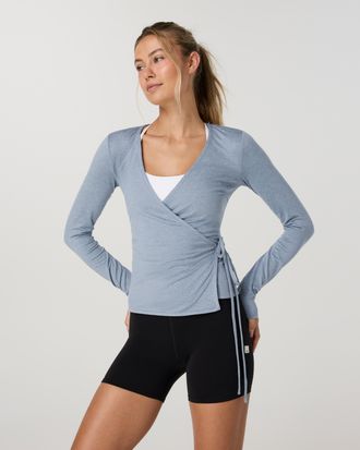 Vuori Clothing Long Sleeve Halo Wrap Top | Coastal Fog Heather | XS, Size Extra Small