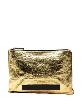 Chanel 2014-2015 Metallic Crinkled Calfskin Feministe Mais Feminine Pouch clutch bag - women - Calf Leather - One Size - Gold