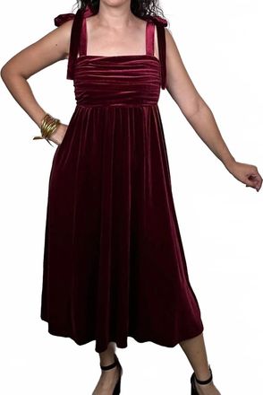 Blu Pepper Velvet Holiday Midi Dress In Burgundy
