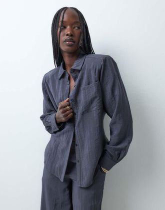 4th & Reckless camicia aderente coordinata in nylon con vita stretta in antracite-Grigio