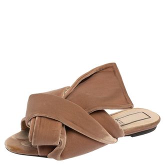 N&deg;21 N&ordm;21 Beige Velvet Knot Flat Slide Sandals