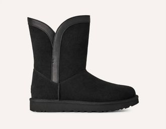 UGG Womens Classic Short Lunara Boot In Black