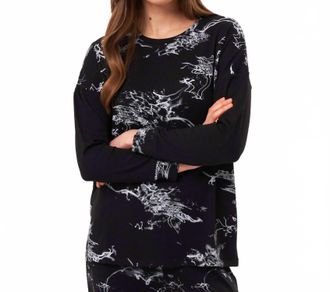 French Kyss Abstract Print Scoop Neck Top In Black/white