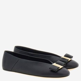 Ferragamo Womens Ballerina Flats Vanna Leather Black