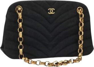 Chanel Pre-owned Shoulder Bags, female, Black, Size: ONE SIZE Pre-owned Vintage Nylon Shoulder Bag