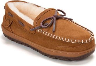 Dearfoams Fireside Forster Genuine Shearling Moccasin in Chestnut at Nordstrom, Size 12