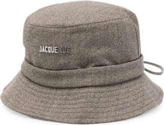 Jacquemus Le Bob Gadjo Bucket Hat - Heren - Hoeden - Bruin - 60 CM - Wol - Accessoires