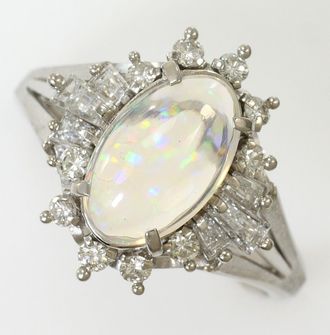 C&A Platinum 900 Band Ring (Pre-Owned)