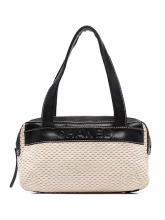 Chanel Borsa a spalla con logo inciso anni 2004-2005 - Nero