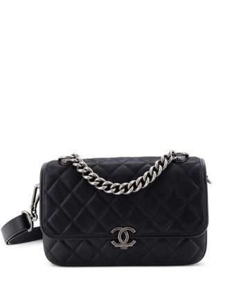 Chanel Daily Carry Messenger Bag Quilted Iridescent Calfskin and Caviar Medium crossbody bag - Black