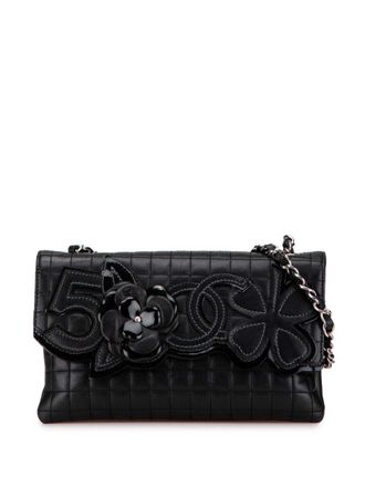 Chanel 2005-2006 Choco Bar Calfskin Camellia No. 5 CC schoudertas - Zwart