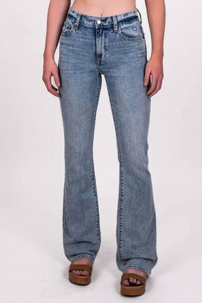 Daze Covergirl Bootcut Jean In Lush