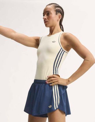 adidas adidas Originals pantaloncini sportivi in indigo-Blu