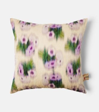 Lyria Ottilia cushion