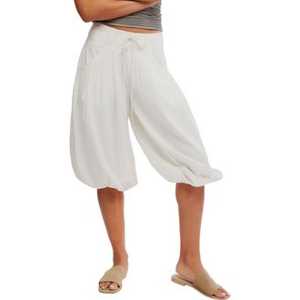 Free People Calle Bubble Crop Cotton Blend Pants in Tofu at Nordstrom, Size X-Large