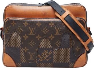 Louis Vuitton Brown Pvc Leather Messenger Bag Shoulder Bag (Pre-Owned)