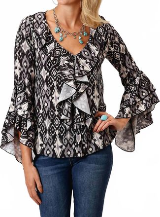 Roper Women Ikat Long Sleeves Ruffled Blouse In Black