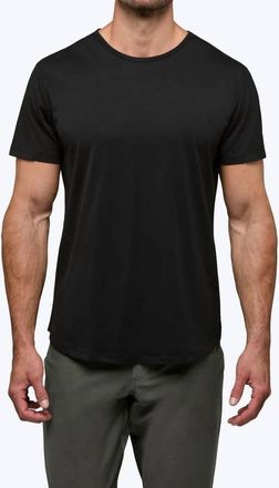 Cuts Mens Ao Curve Hem Tee In Black