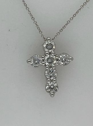 Diana M. Jewels 18 kt white gold diamond cross pendant adorned with 1.50 cts tw of diamonds