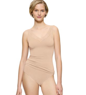 Triumph Tanktop TRIUMPH Feel of Modal Tank Top, Damen, Gr. XL, beige, Single Jersey, Obermaterial: 87% Modal, 13% Elasthan, figurbetont h&uuml;ftbedeckend, Rundhal