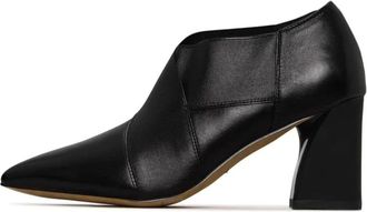 Cesare Gaspari Schoenen, Dames, Zwart, 39 EU, Leer, Gevormde Elegantie Leren Pumps